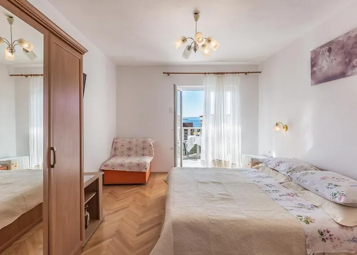 Roko Bed & Breakfast 3*