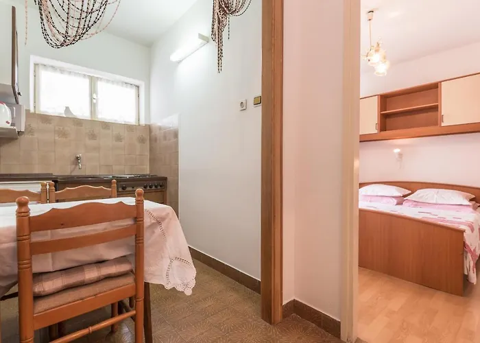 Roko Bed & Breakfast 3*