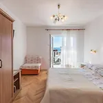 Roko Bed & Breakfast 3*