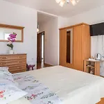 Roko 3*