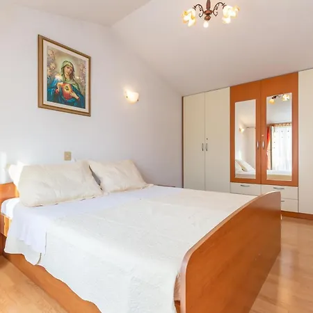 Roko Bed & Breakfast
