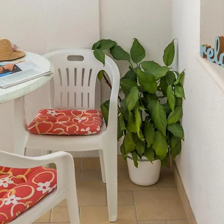 Roko Bed & Breakfast 3*