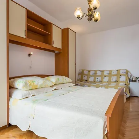 Bed and breakfast Roko Tučepi