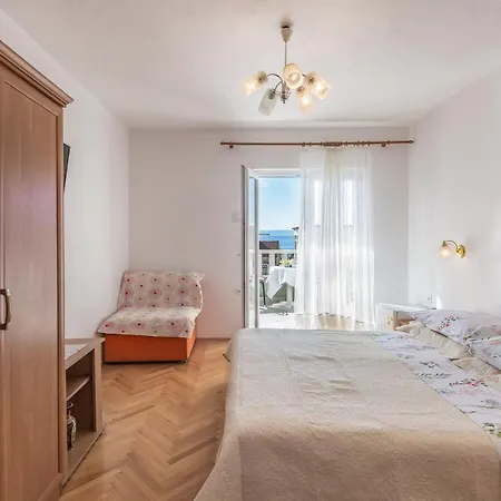 Roko Bed & Breakfast 3*