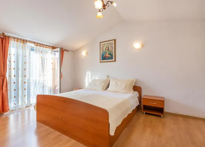 Roko krevet i doručak