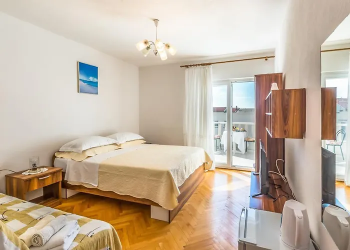 krevet i doručak Roko Tucepi